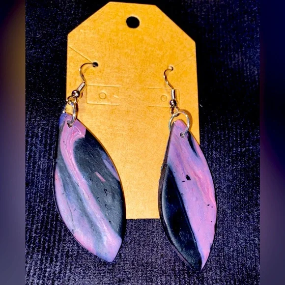 Clay earrings - Picture 1 of 1